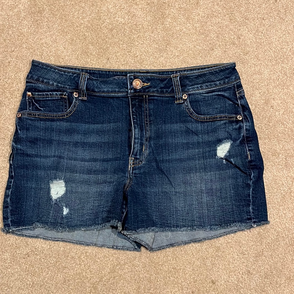 LAST CHANCE ❗️Maurices high rise shorts